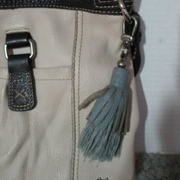 The Sak Light Tan or Cream and Brown Crossbody Leather Purse with Pockets - Picture 10 of 11